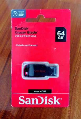 SanDisk 64GB flash drive