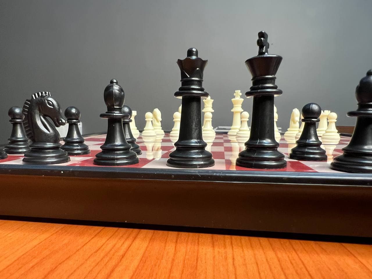 Family Magnetic Chess Set. Folding Board with Magnetic Pieces & Storage