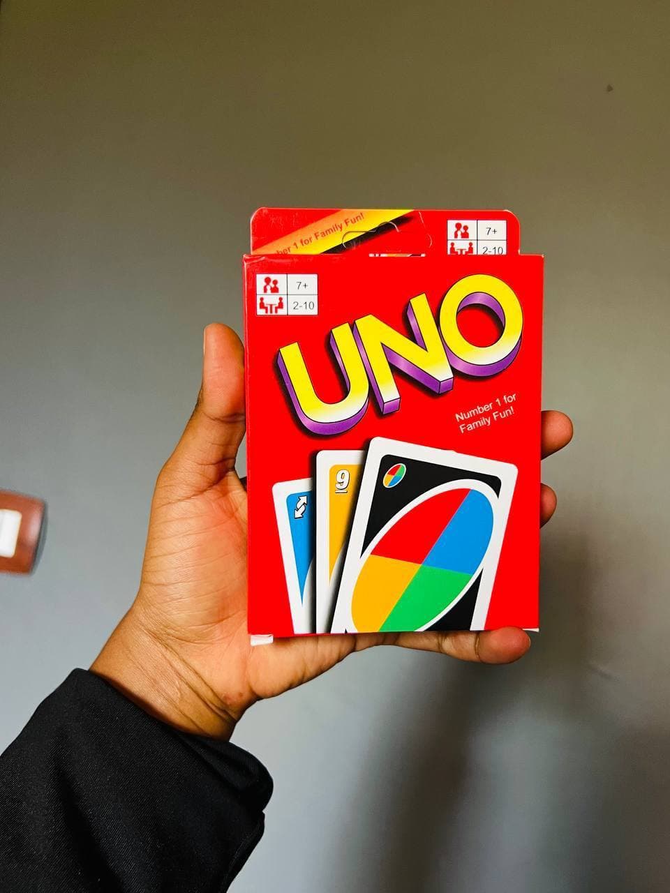 UNO Classic Card Game. Family Fun Game for Kids & Adults